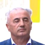 Avokati Arianit Koci i rruan flokët para Kuvendit: Po na rrezikohet shteti